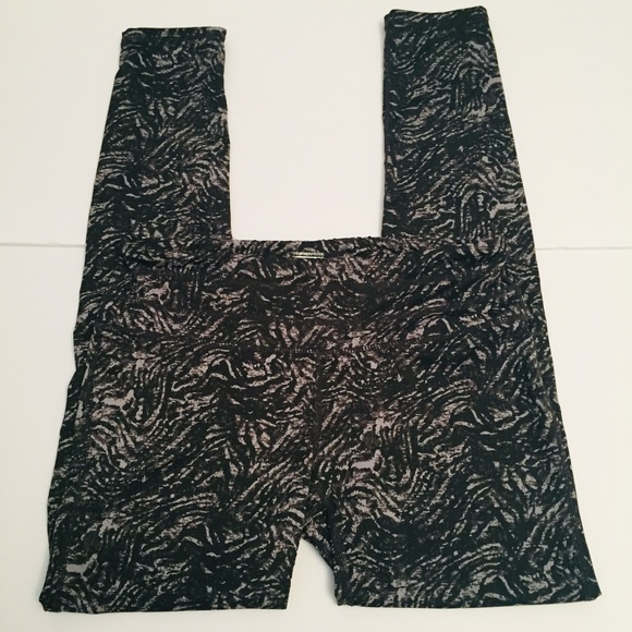 32 Degrees Pants - Cool Black Gray Yoga Workout Leggings 32 Degrees Pants - Cool Black Gray Yoga Workout Leggings